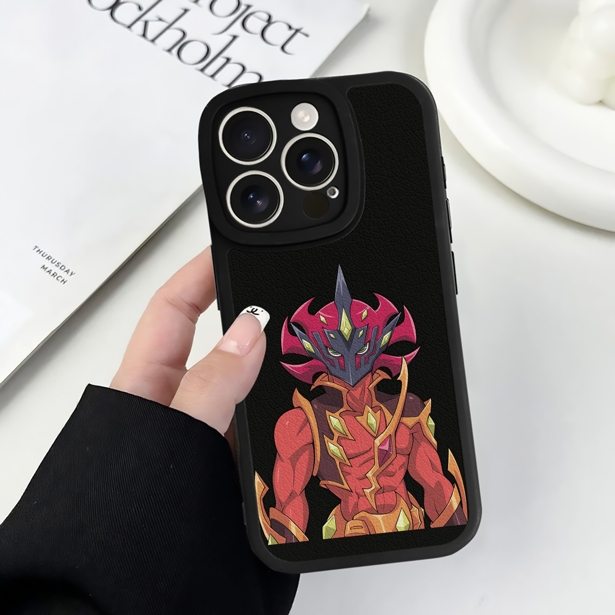 （画像用） 遊☆戯☆王 Yu-Gi-Oh! 【iPhone 16シリーズ対応】シリコンスマホケース（レザー調） 材質：シリコン